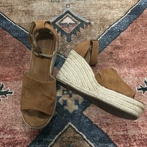 Steve Madden Camel Brown Suede Espadrille Wedges Size 8
